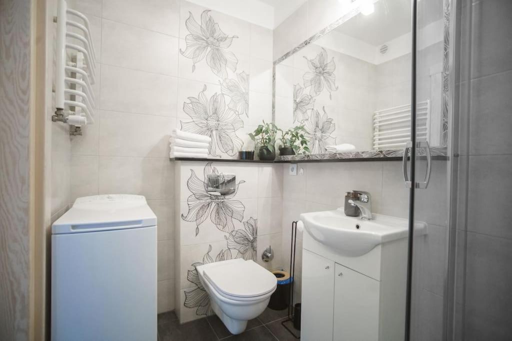 Mojemiedzyzdroje 1006 Apartman Kültér fotó