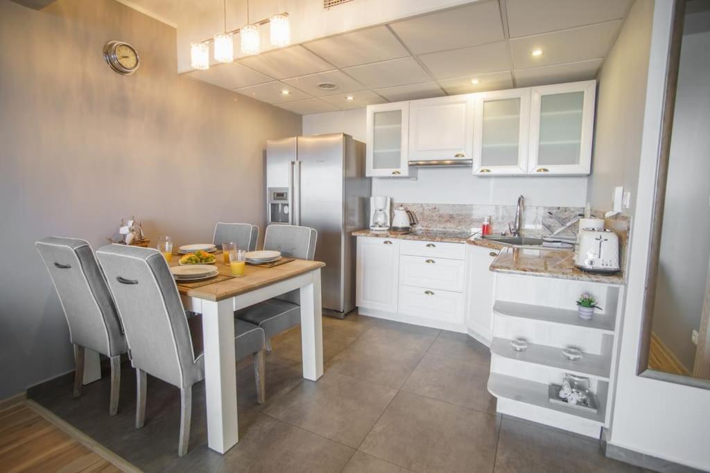 Mojemiedzyzdroje 1006 Apartman Kültér fotó