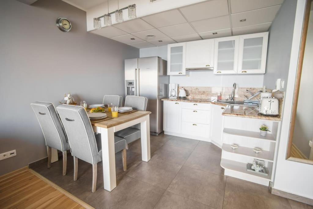Mojemiedzyzdroje 1006 Apartman Kültér fotó